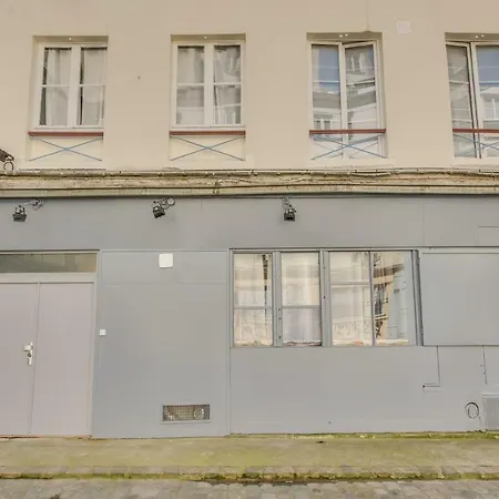 Beautiful Triplex In The Center Of Parigi