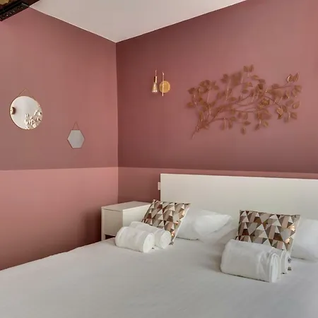 Beautiful Triplex In The Center Of Parigi
